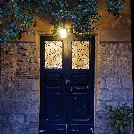 Le Stalle Del Seminario تاركوينيا الغرفة الصورة